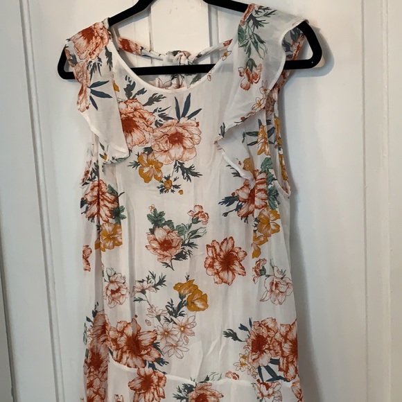 Altard State Floral Flutter Sleeve Flowy Blouse - Picture 2 of 6